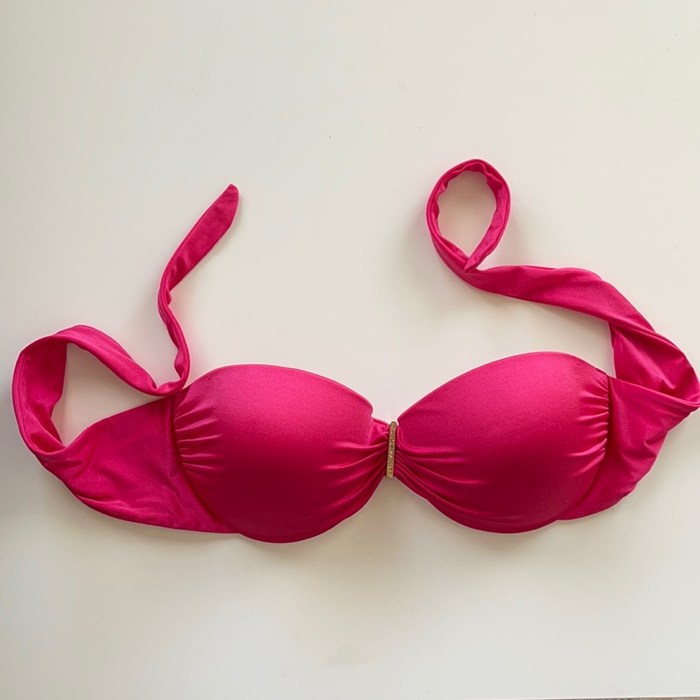 Victoria’s Secret bikini top Size 34D❌NEW
